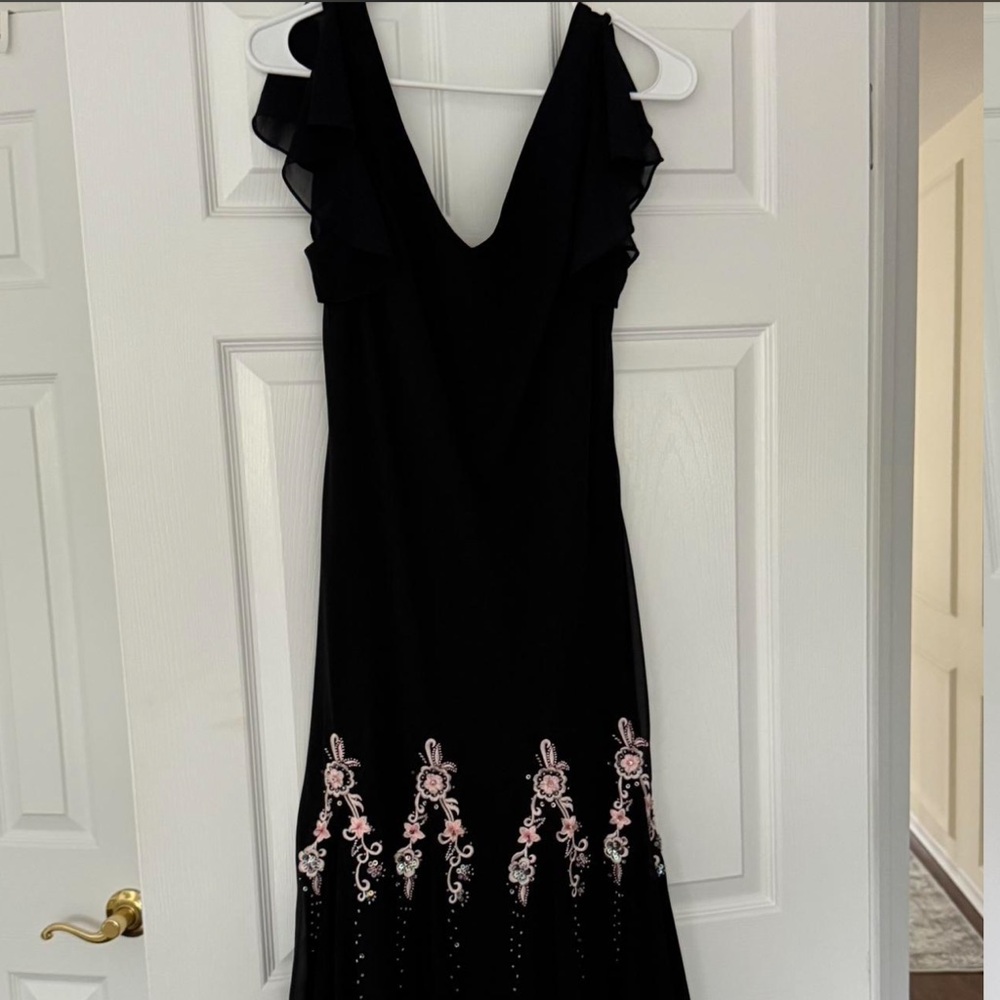 Vintage Black Floral-Embroidered V-Neck Dress